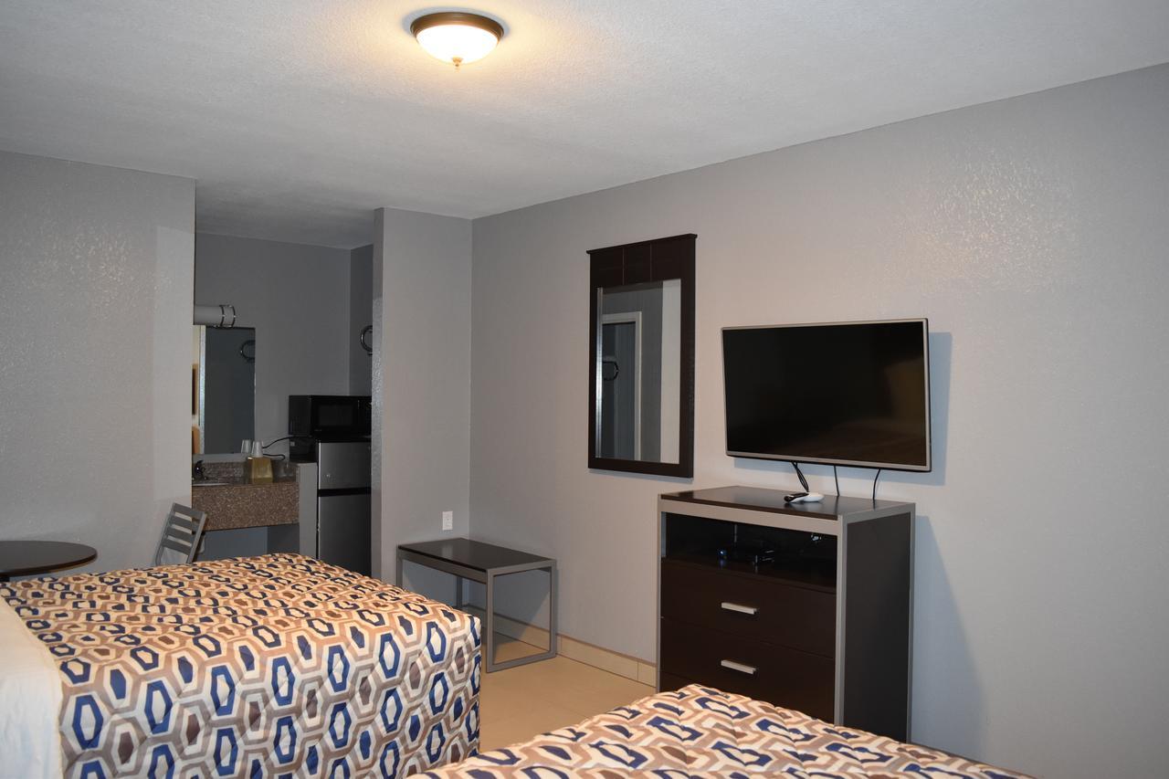 Woodfield Inn And Suites Yoakum ภายนอก รูปภาพ